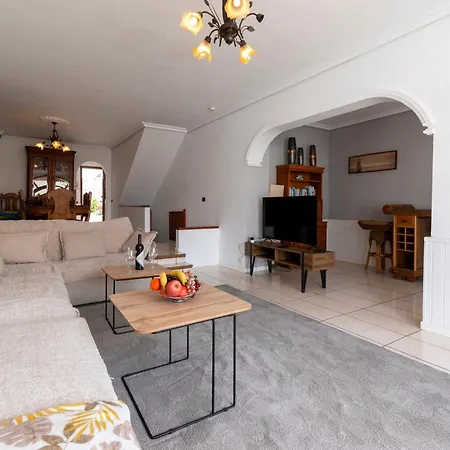 Tricia Lovely 6 Bedroom Communal Heated Pool Вилла Плая-де-лас-Америкас